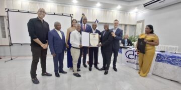 Reconocimiento por el Colegio Dominican de Periodistas filial Barahona a Benny Rodríguez