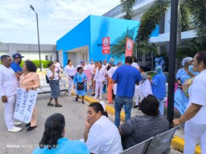 Protesta de enfermeros por paro nacional de 24 horas