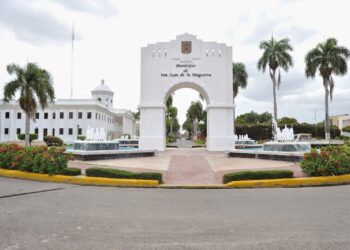 Abinader emite decretos para fortalecer Plan San Juan