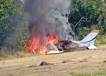 Avioneta incendiada en Fuerza Aérea en Dajabón