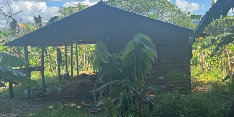 Miembros de la Policía Nacional, pertenecientes a las áreas preventivas, investigativas y de inteligencia, lograron rescatar sana y salva a una adolescente de 15 años