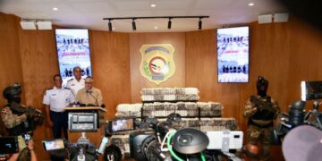 Ocupa cocaína en costas de Baní