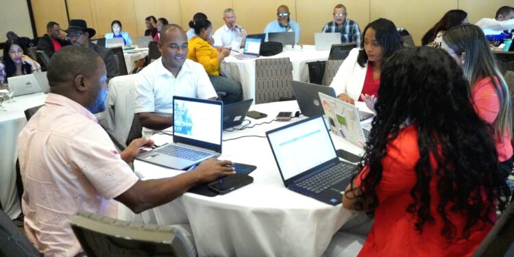 ADP atribuye al Minerd el colapso de la plataforma