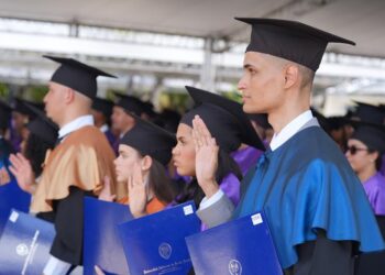 UASD inviste 2,986 profesionales en honor a Revolución de Abril