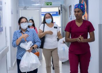 Iglesia de Jesucristo entrega kits de higiene en Hospital