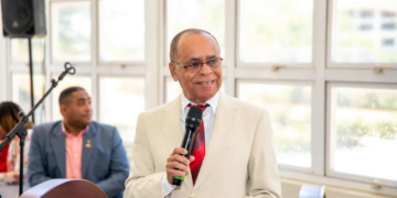 López Ynoa llama a la familia universitaria a evitar lutos