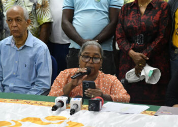 Foro Ciudadano denuncia mercantilización de la salud en Senasa