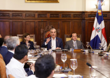 Gobierno recorta financiamiento a los partidos por crisis externa