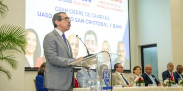 Jorge Asjana cierra campaña en Baní y San Cristóbal