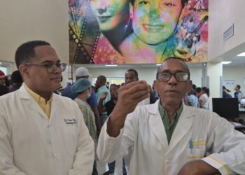 Médicos y enfermeras critican forma de pago en el Jaime Mota