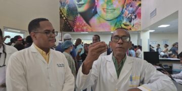 Médicos y enfermeras critican forma de pago en el Jaime Mota