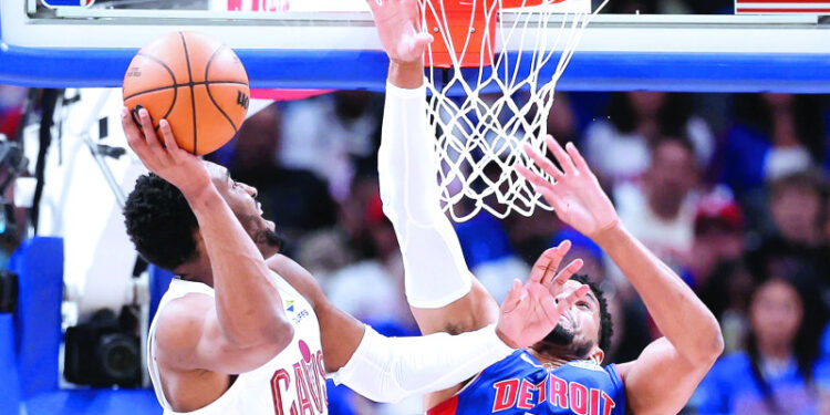 Cavaliers avanzan a finales del Este tras eliminar a Pistons