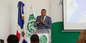 Director de Pro Consumidor enfrenta oposición