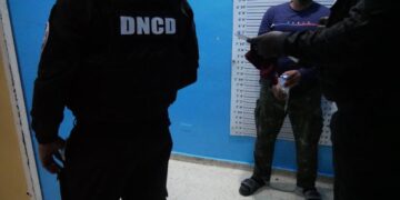 Abinader autoriza extradición dominicanos reclamados por EE.UU.
