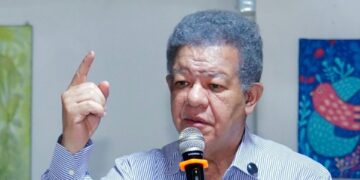 Leonel Fernández en Barahona califica al PRM de “tramposo”