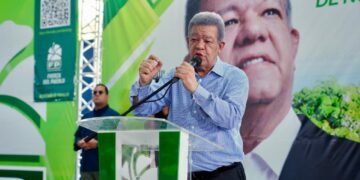 Leonel denuncia intimidación del gobierno en acto de FP
