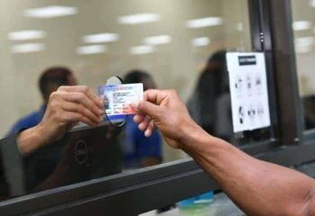 Gobierno modifica vigencia de licencias de conducir en RD