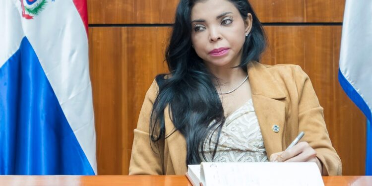 Yeni Berenice investiga feminicidio y actuación del MP en SDE