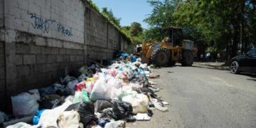 Casi dos meses sin recoger basura en Buenos Aires de Herrera