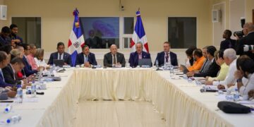 Comisión bicameral aprueba informe de reforma fiscal