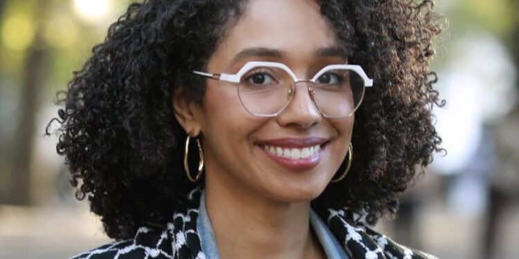 Darializa Ávila derrota a Adriano Espaillat en primaria demócrata