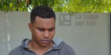 Joven acude a entregarse, pero PN y MP no lo reciben