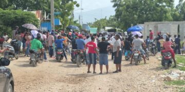 Barrios marchan por agua potable, calles y mayor seguridad