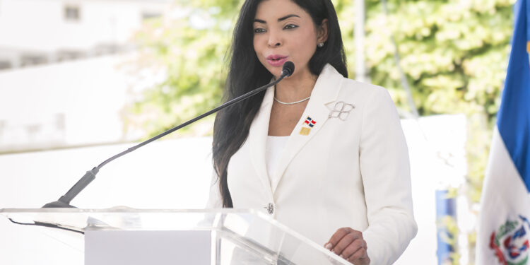 Yeni Berenice: «MP no detendrá lucha contra corrupción»