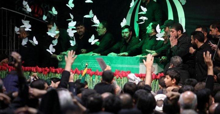 Irán inicia funeral de Estado del ayatolá Alí Jameneí