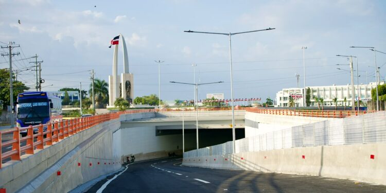 Abinader inaugura túnel de Plaza de la Bandera