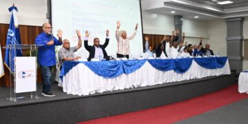 ADP autoriza plan de lucha por condiciones de las escuelas
