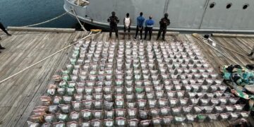 Incautan 1.3 toneladas de cocaína en Baní