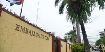 MPD rechaza expulsión de diplomáticos cubanos