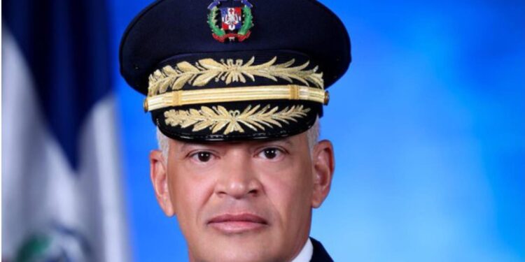 Policía Nacional realiza cambios