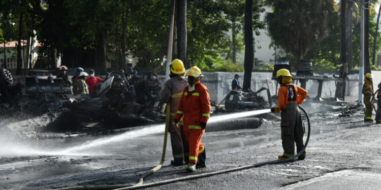 Explosión de tanquero de gasoil deja dos muertos
