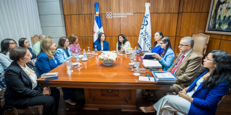 GANA y Conani analizan reforma al Código de Niñez