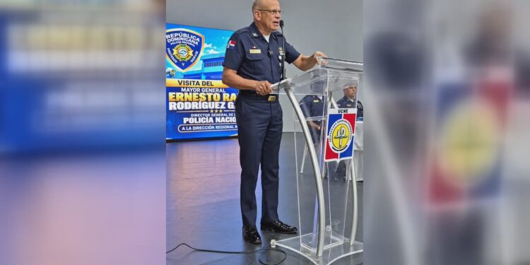 Director de la Policía Nacional, mayor general Ernesto Rodríguez García