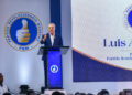Abinader asume presidencia del PRM y llama a unidad
