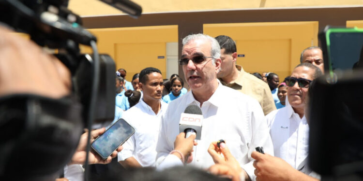 Abinader pide profundizar investigación del caso SeNaSa