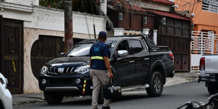 Miedo entre vecinos de Julián Oro Duro tras muerte de su esposa