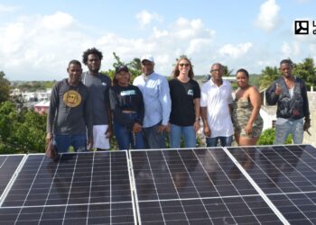 Convite Solar Nizao llevará energía solar a 10 hogares