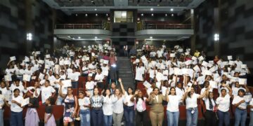 179 adolescentes de Barahona culminan Clubes de Chicas