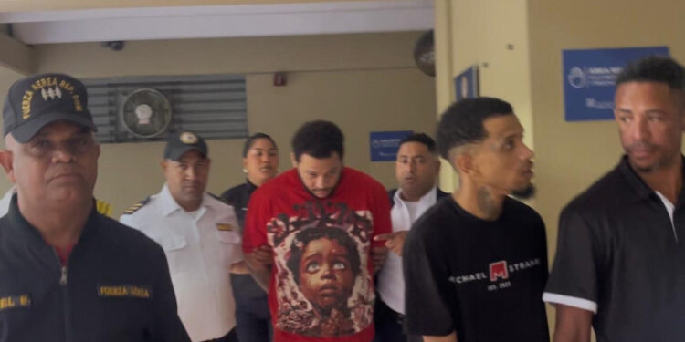 Aplazan coerción contra El tribunal aplazó para el próximo martes la audiencia en la que conocerá la medida de coerción contra Jhovanny de Jesús Metz Cruz/Fuente Externa