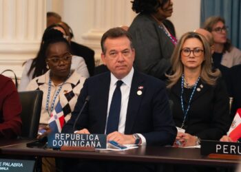 Ministro de Relaciones Exteriores, Víctor -Ito- Bisonó