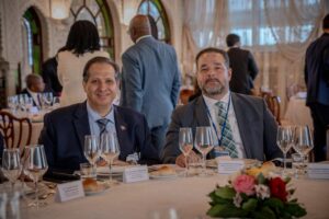 Ministro de Medio Ambiente y Recursos Naturales, Paíno Henríquez, y el ministro de Salud Pública  Dr. Víctor Elías Atallah Lajam/Fuente Externa