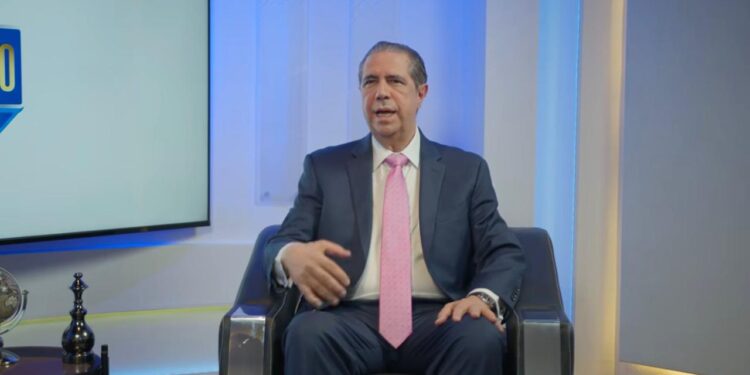 Precandidato presidencial del Partido de la Liberación Dominicana (PLD), Francisco Javier García