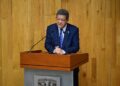 Presidente de la Fuerza del Pueblo Leonel Fernández en la conferencia en la UNAM, México