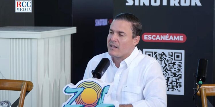 El ministro de la Vivienda y Edificaciones, Jean Luis Rodríguez