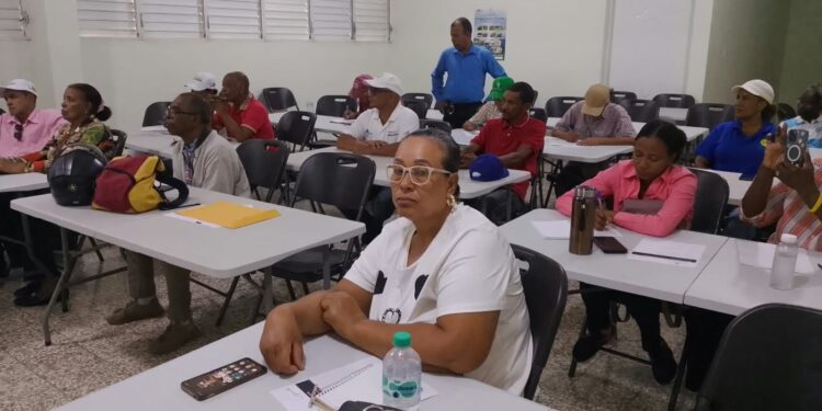 Taller agricultura familiar busca amplrar políticas públicas