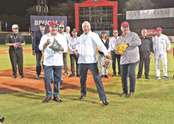 Gigantes vencen 4-1 a las Águilas con jonrón de Carlos Jorge